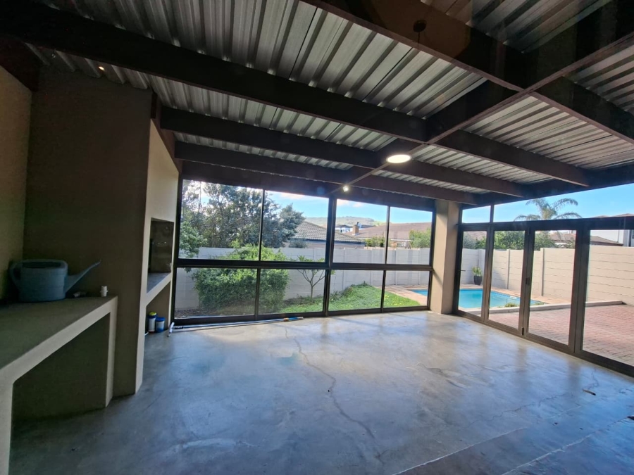To Let 3 Bedroom Property for Rent in Jakarandas Western Cape